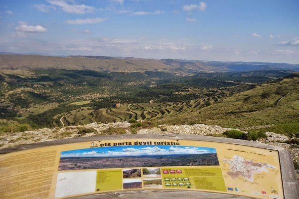 ELS PORTS, DESTÍ TURÍSTIC.  Toponímia desorientada