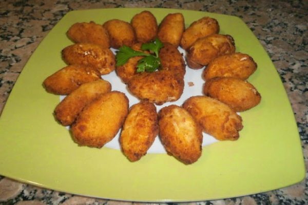 CROQUETES DE PERNIL. Paula Fernández