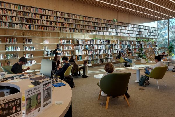 BIBLIOTECA GABRIEL GARCÍA MÁRQUEZ;  un motiu més per guaitar a Barcelona.