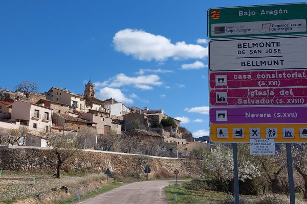 BELLMUNT DE MESQUÍ, A PONENT DEL MATARRANYA (5) CARRERS (56)